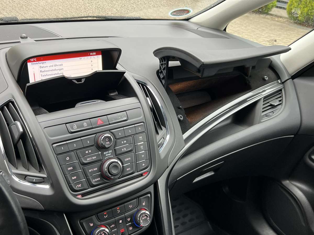 Opel Zafira, 2.0 l., Минивэн