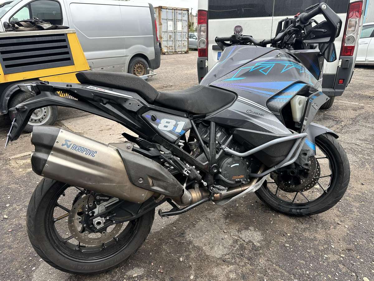 KTM Super Adventure 1300cc, enduro / adventure