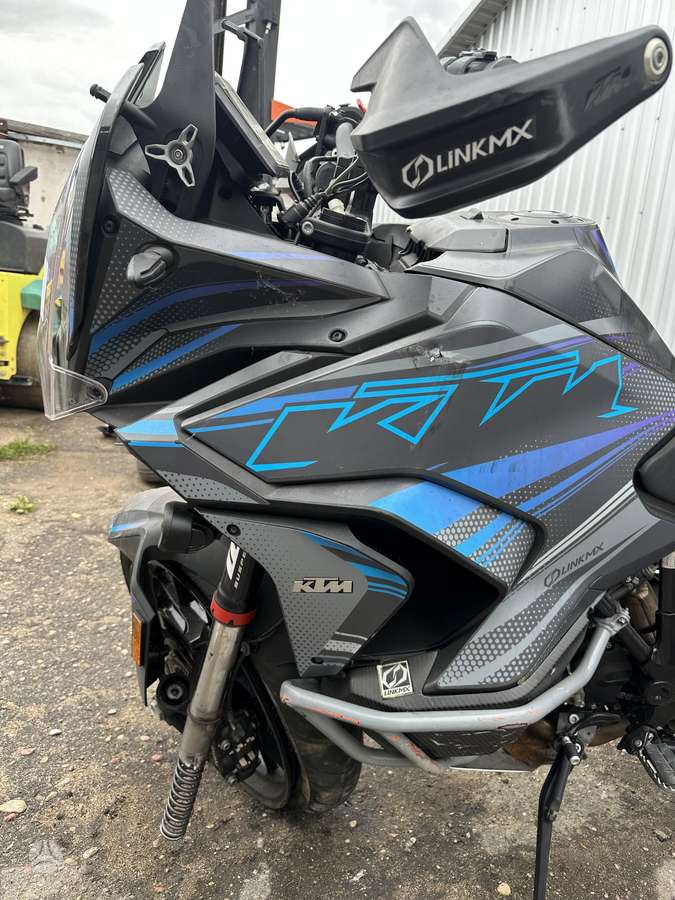 KTM Super Adventure 1300cc, enduro / adventure