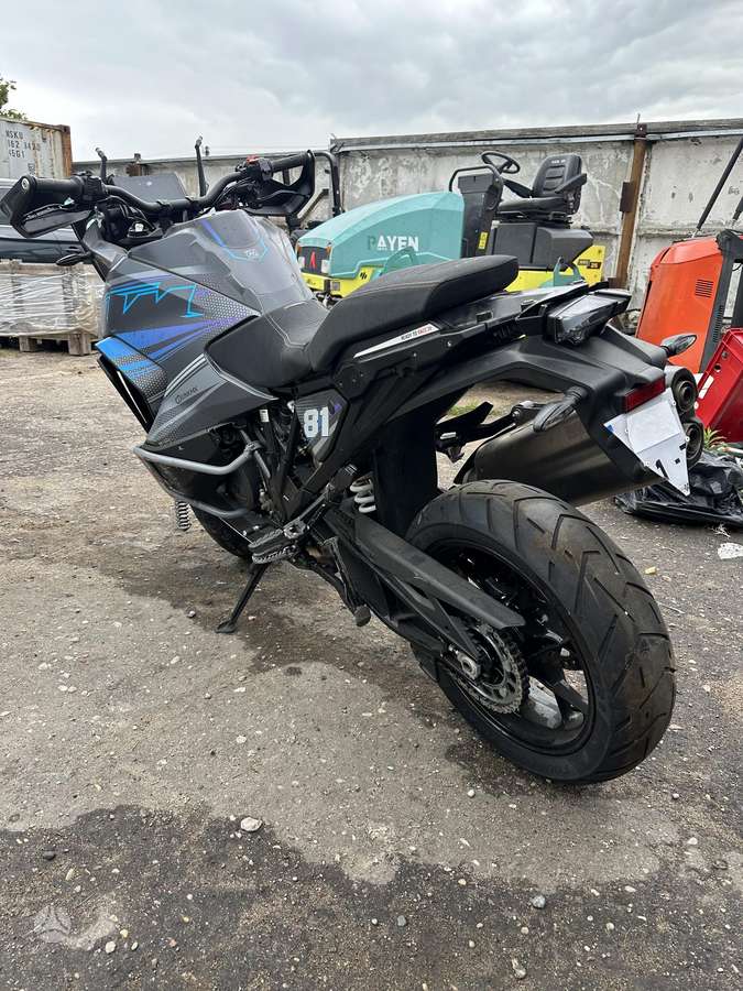 KTM Super Adventure 1300cc, enduro / adventure