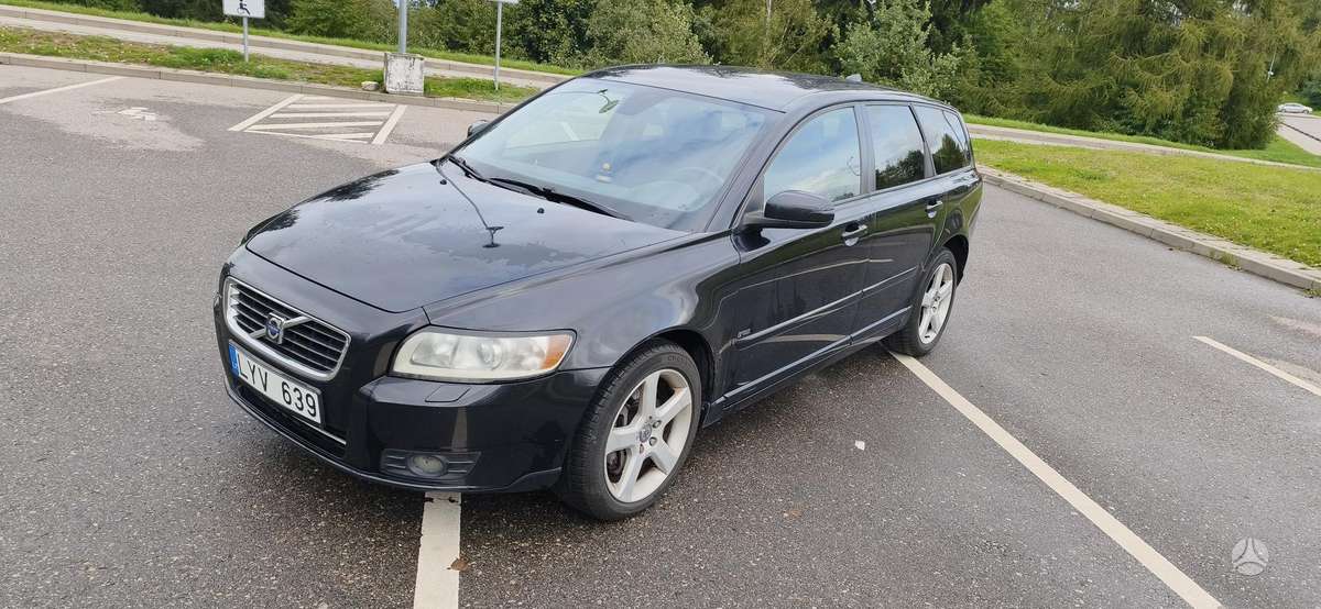 Volvo V50, 2.4 l., wagon