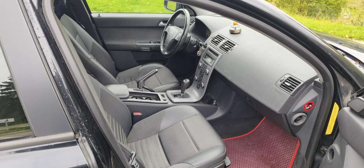 Volvo V50, 2.4 l., wagon