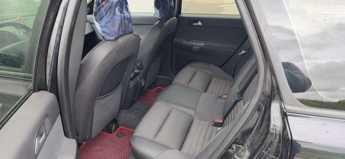 Volvo V50, 2.4 l., wagon