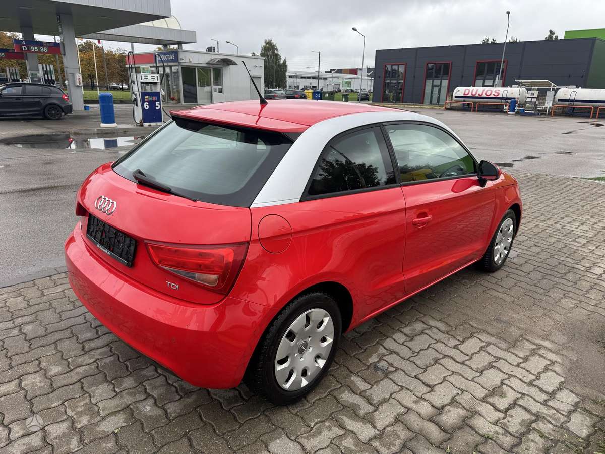 Audi A1, 1.6 l., hatchback