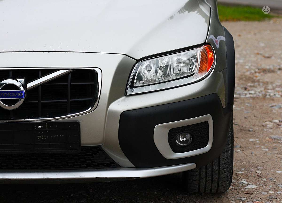 Volvo XC70, 2.4 l., wagon