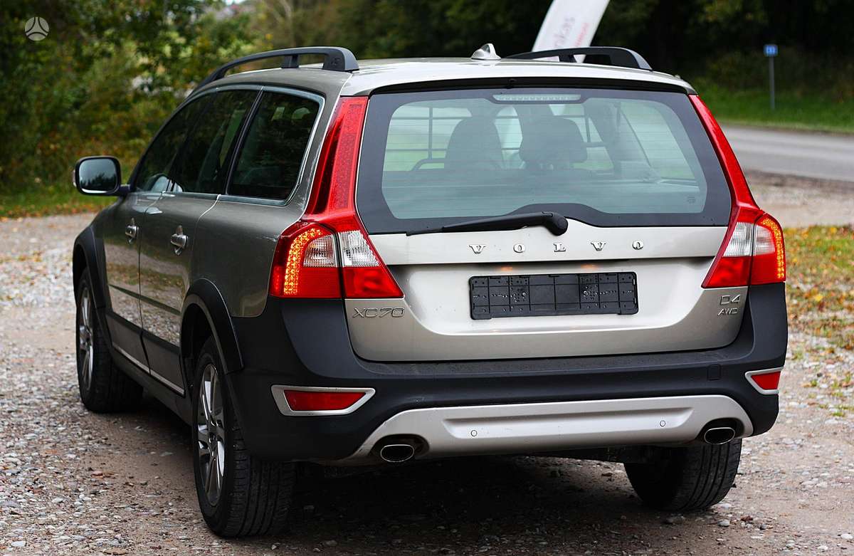 Volvo XC70, 2.4 l., wagon
