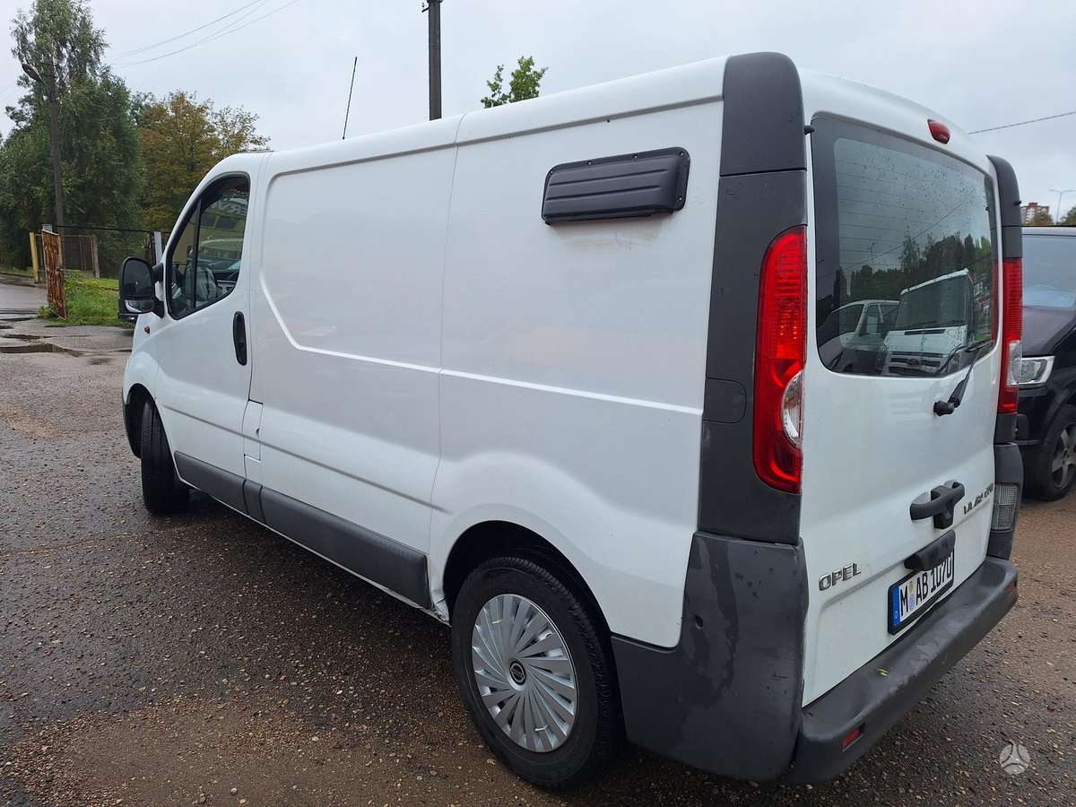 Opel Vivaro, 2.0 l., cargo van