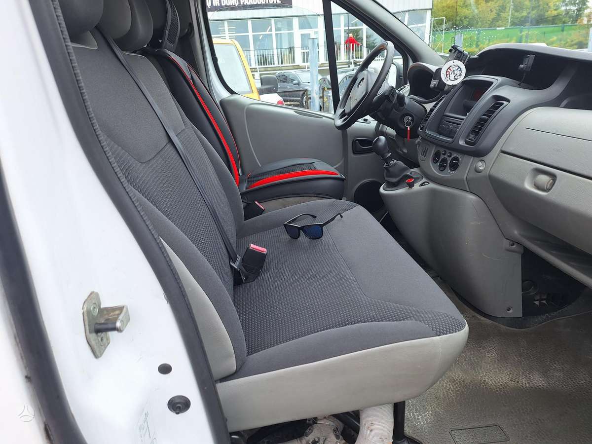 Opel Vivaro, 2.0 l., cargo van