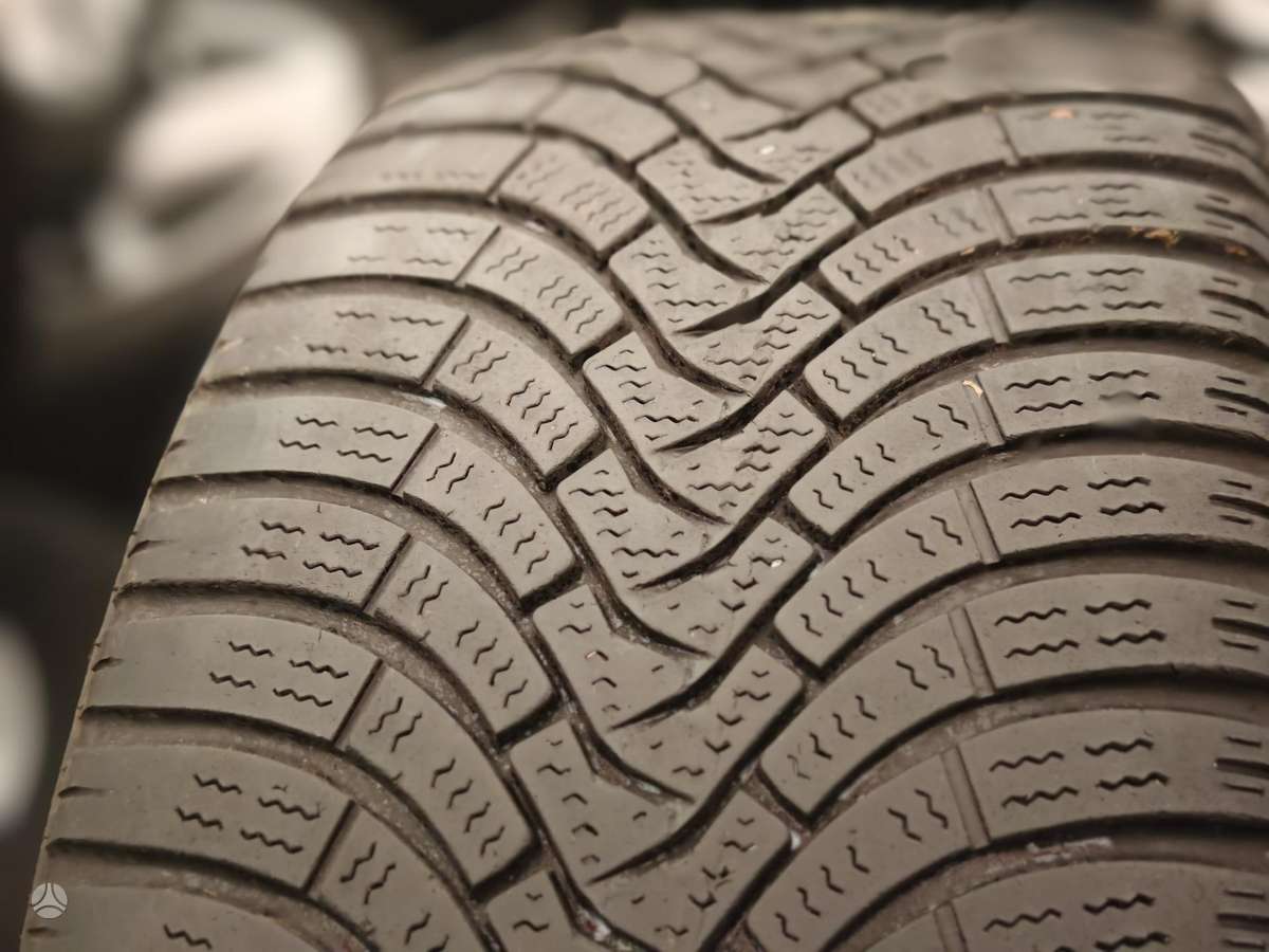 Falken Eurowinter H501, winter 225/40 R18