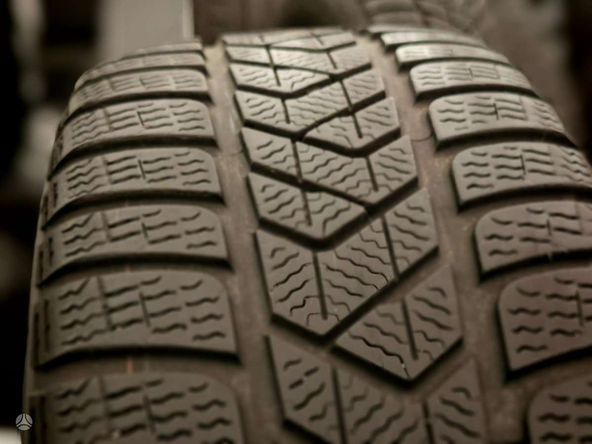 Pirelli Sottozero3, зимние 225/40 R18