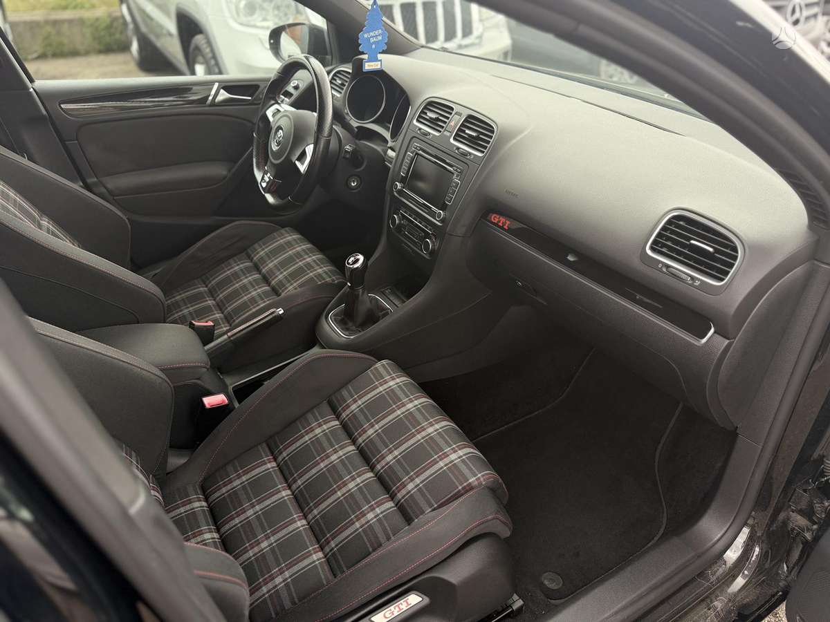 Volkswagen Golf, 2.0 l., hatchback