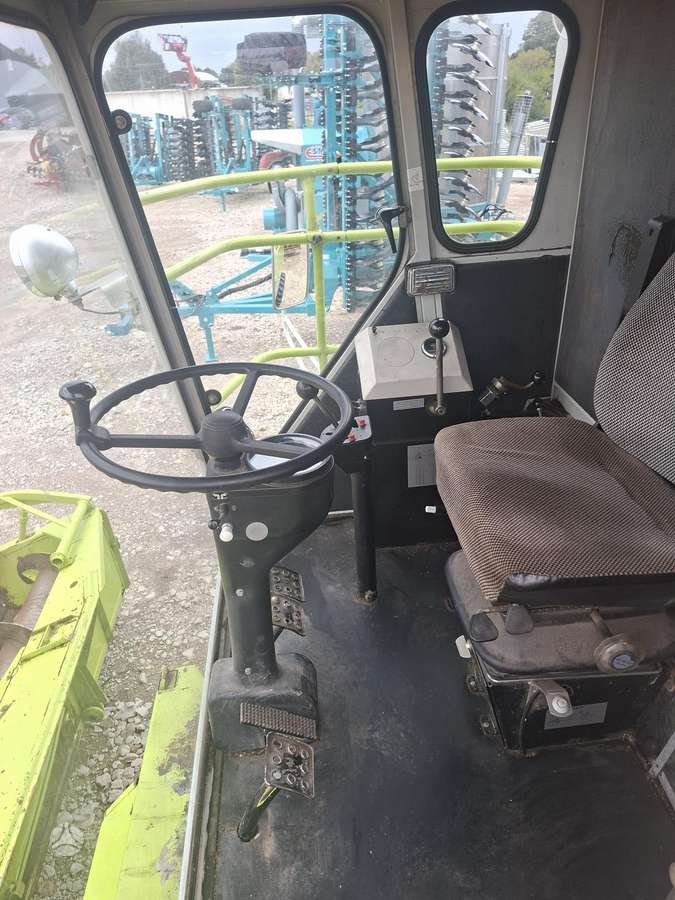 Claas Dominator 76, kombainai