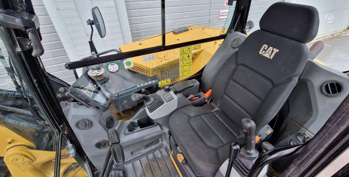 Caterpillar 306, mini ekskavatoriai