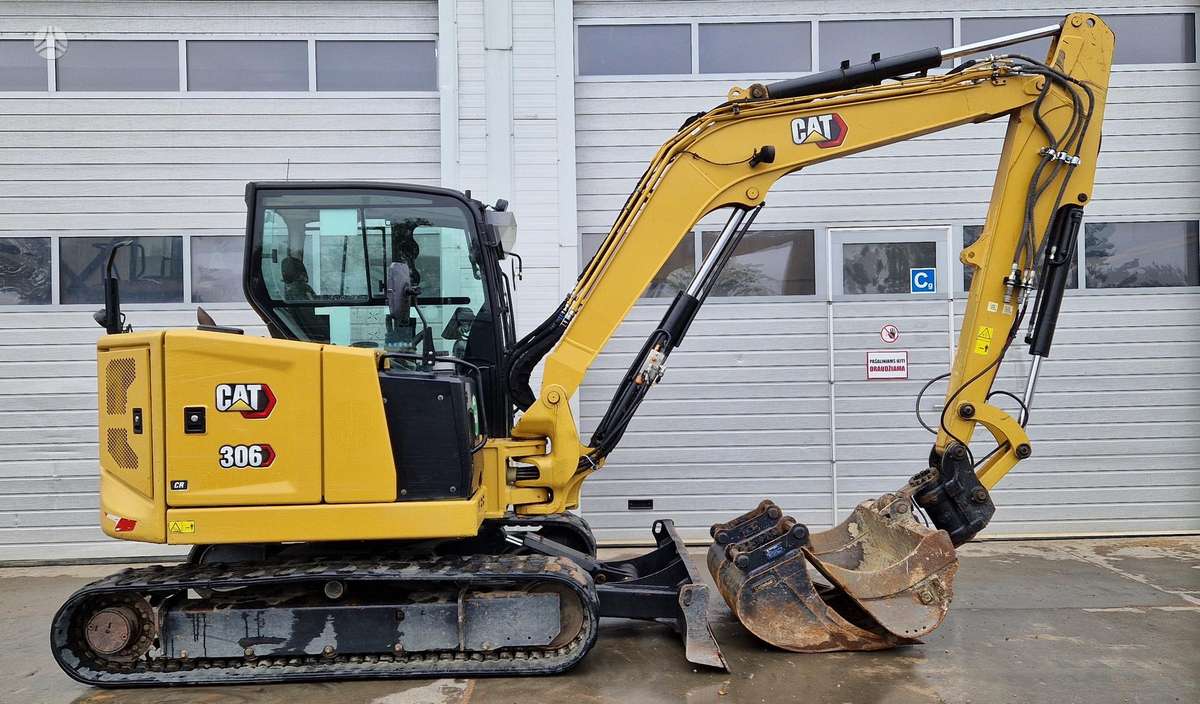 Caterpillar 306, mini ekskavatoriai