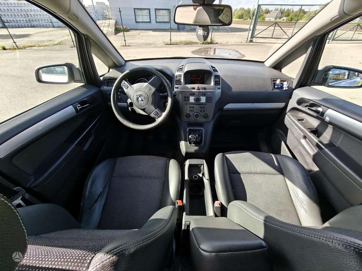 Opel Zafira 2006 — photo 18