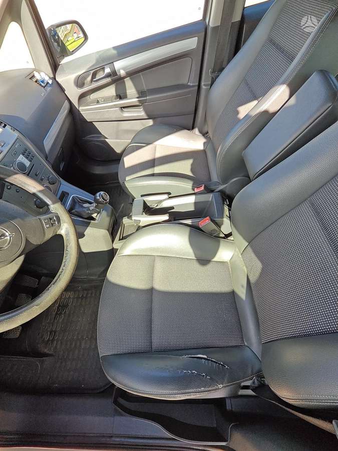Opel Zafira 2006 — photo 19