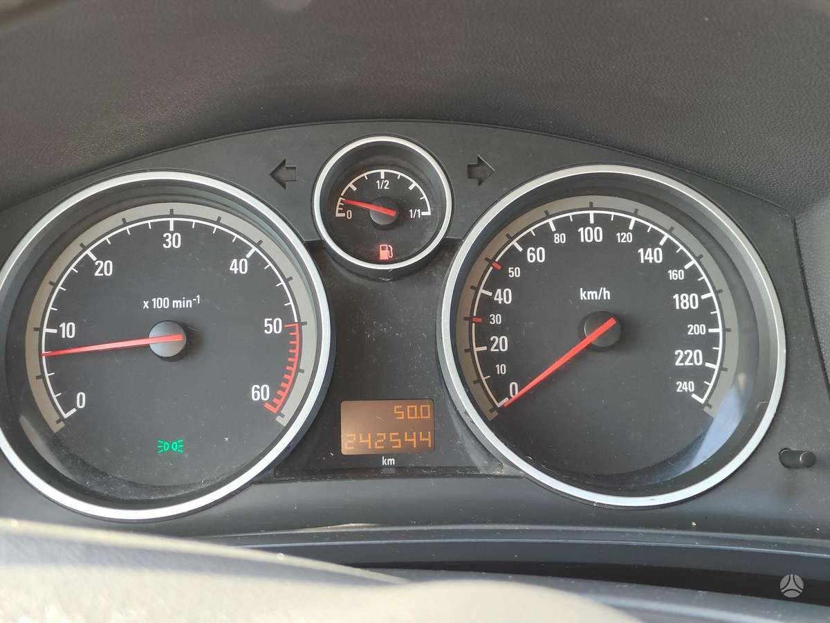 Opel Zafira 2006 — photo 20
