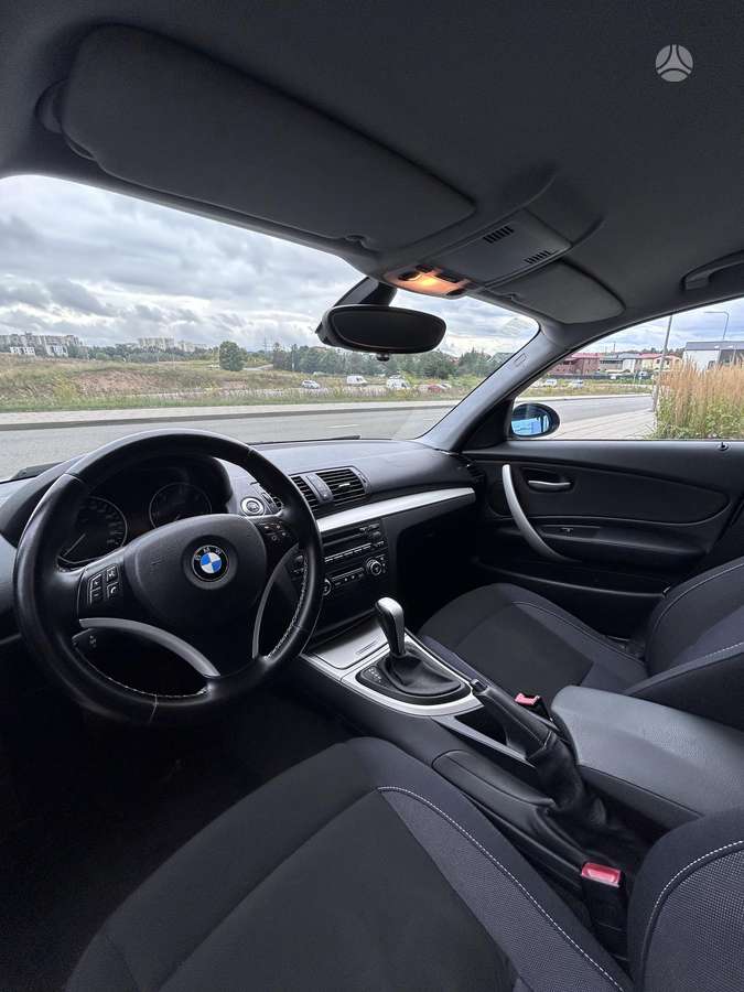 BMW 118, 2.0 l., hatchback