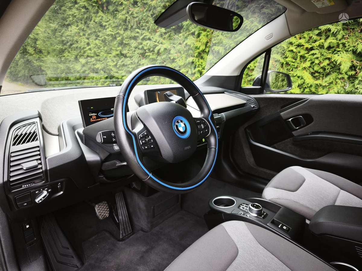 BMW i3, 33 kWh, hatchback