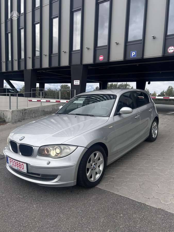 BMW 118, 2.0 l., Хэтчбек