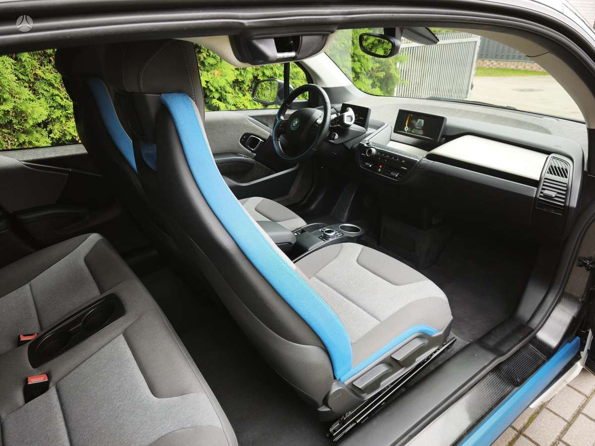 BMW i3, 33 kWh, hatchback