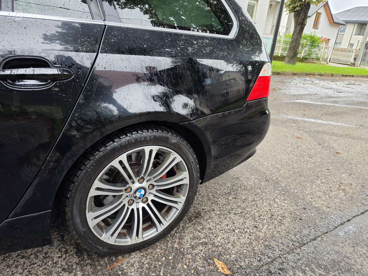 BMW 520, 2.0 l., wagon