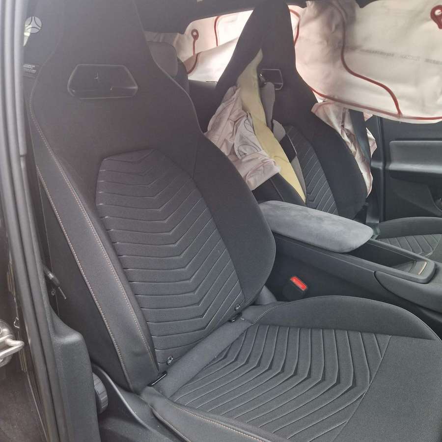 Cupra Born, 62 kWh, hatchback