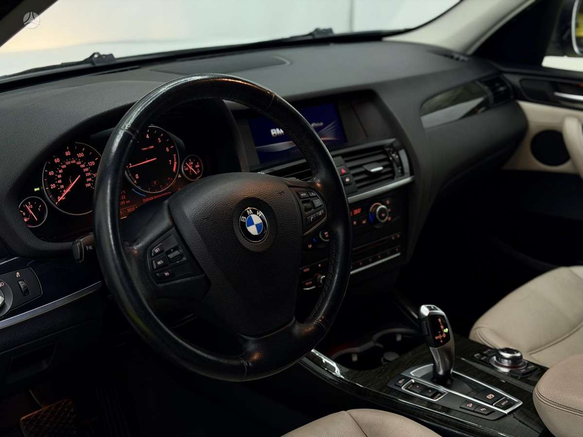 BMW X3, 2.0 l., off-road / crossover
