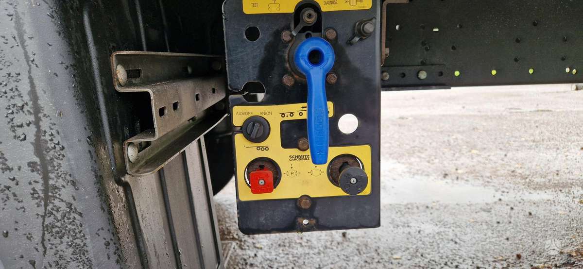 Schmitz 7 CM, refrižerātori