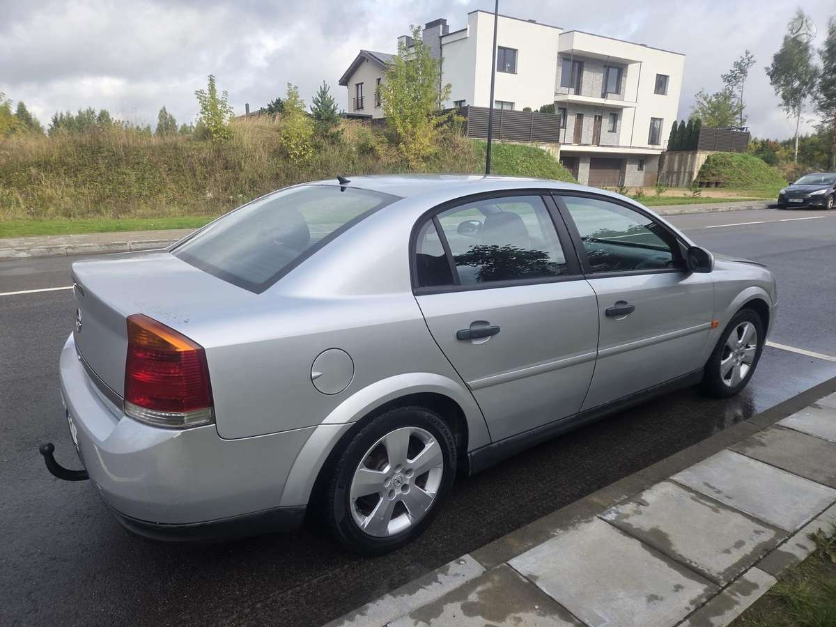 Opel Vectra, 2.2 l., Седан