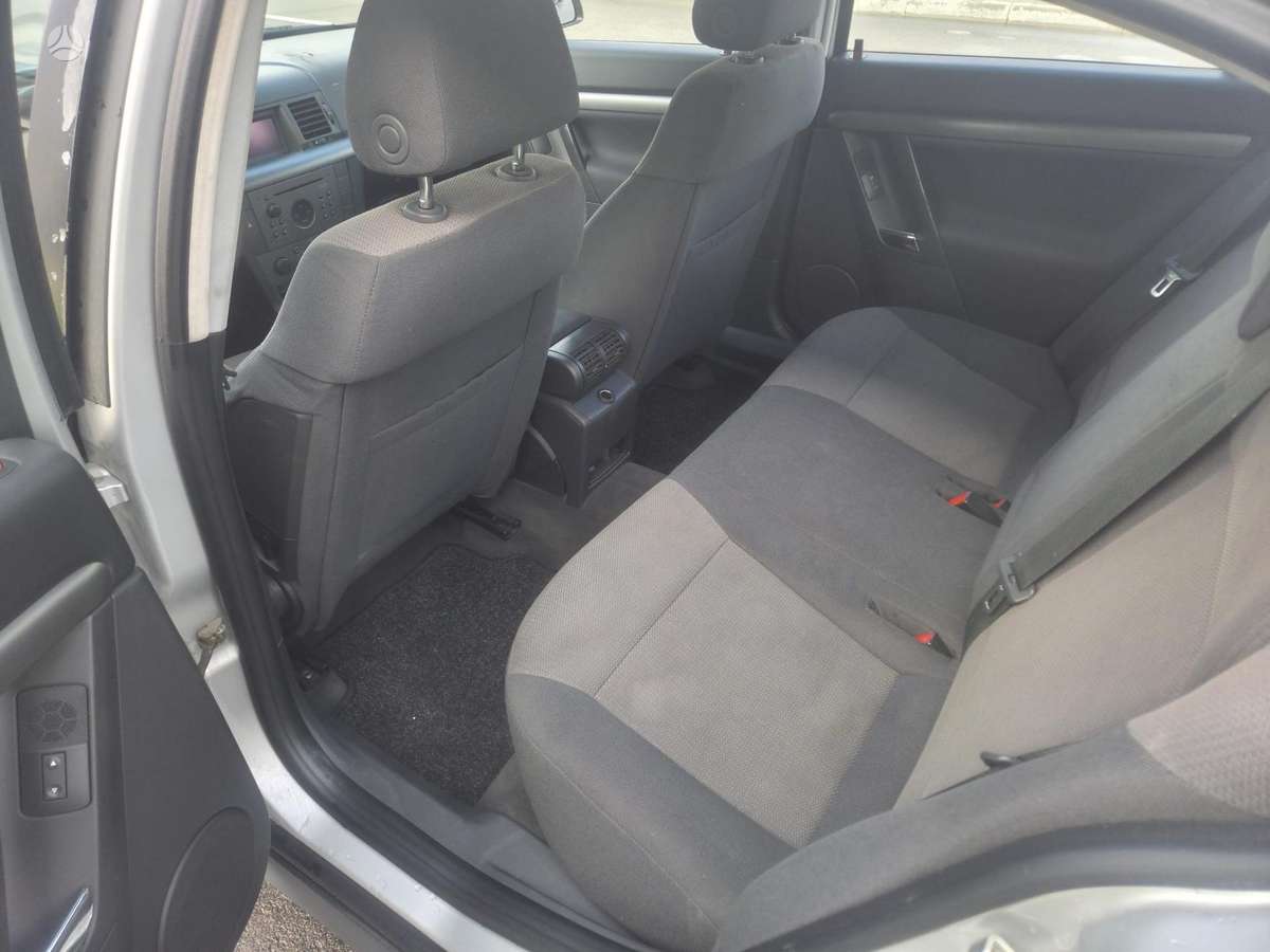 Opel Vectra, 2.2 l., Седан