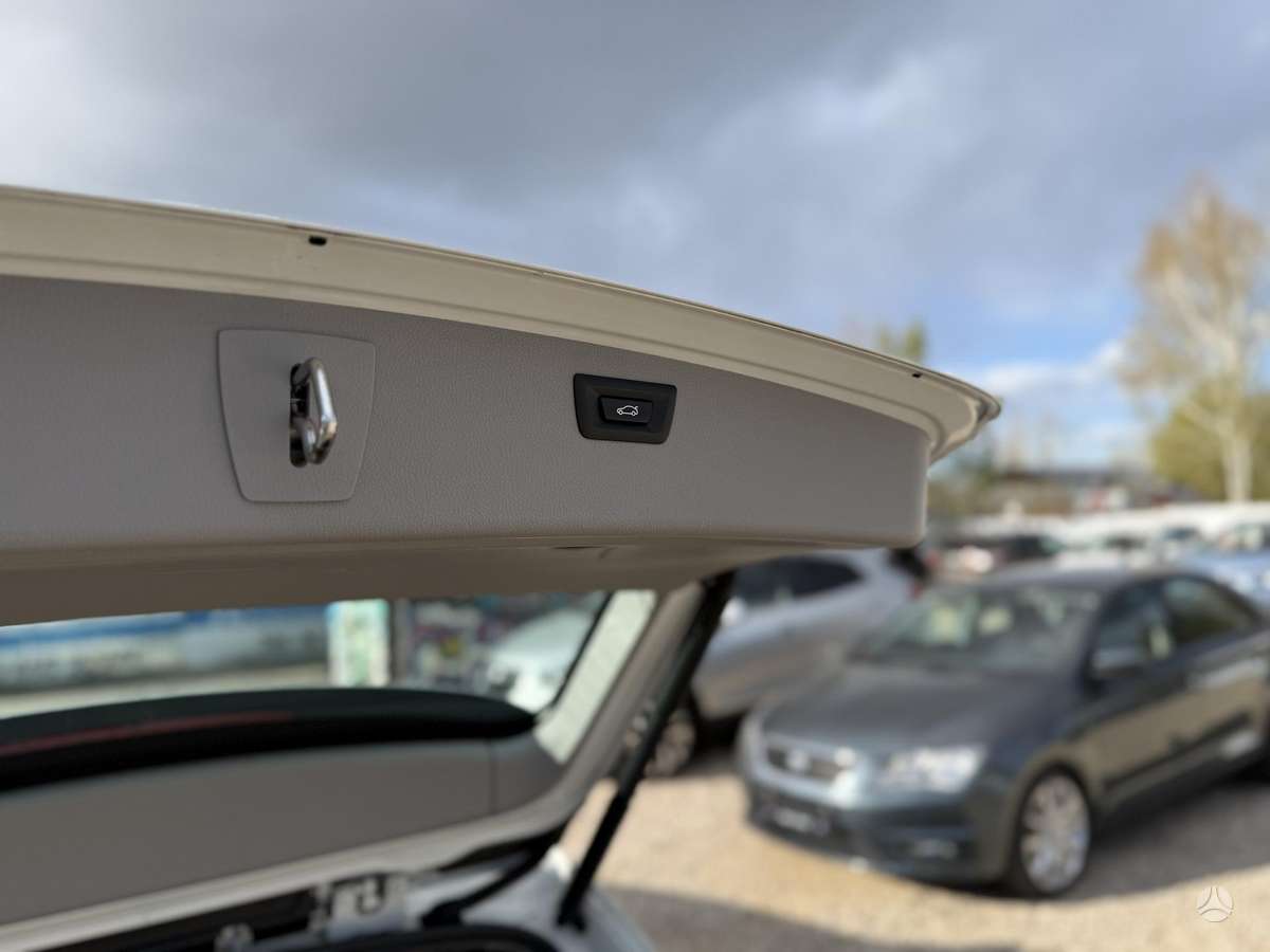 BMW 320, 2.0 l., wagon