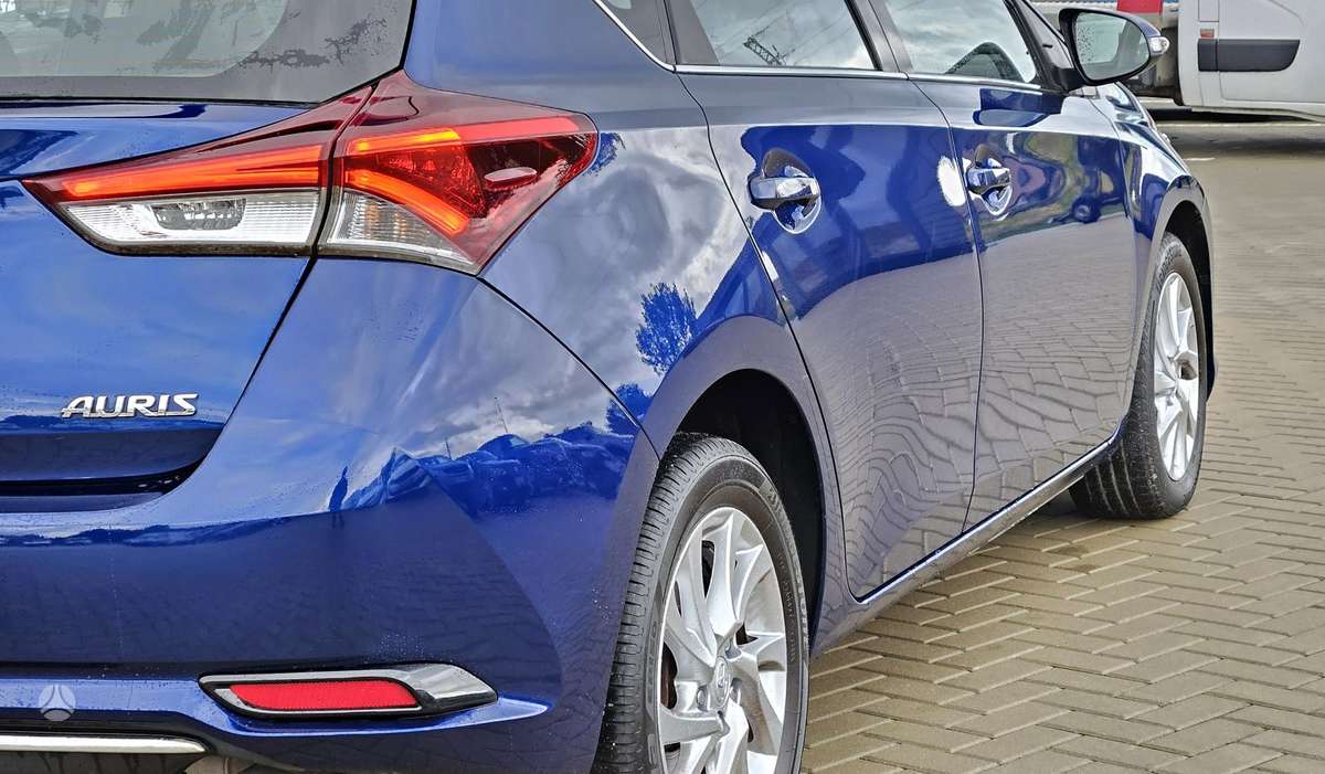 Toyota Auris, 1.2 l., hatchback
