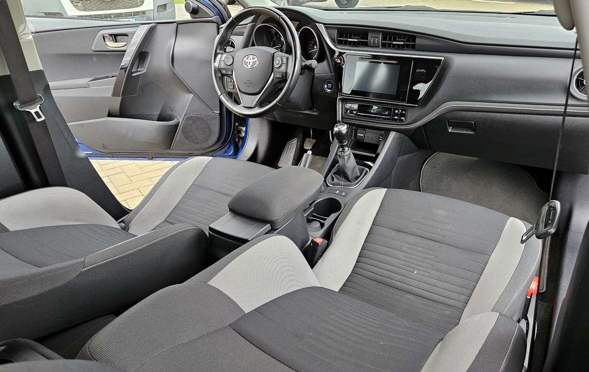 Toyota Auris, 1.2 l., hatchback