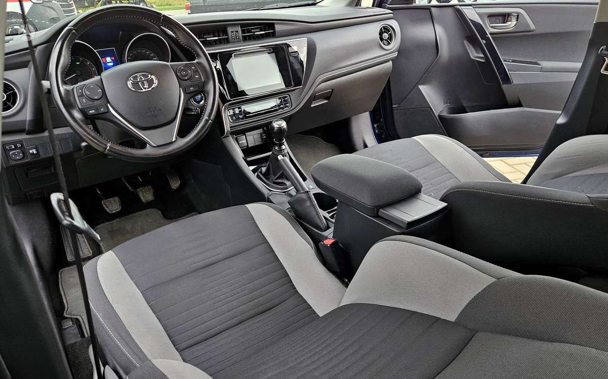 Toyota Auris, 1.2 l., hatchback
