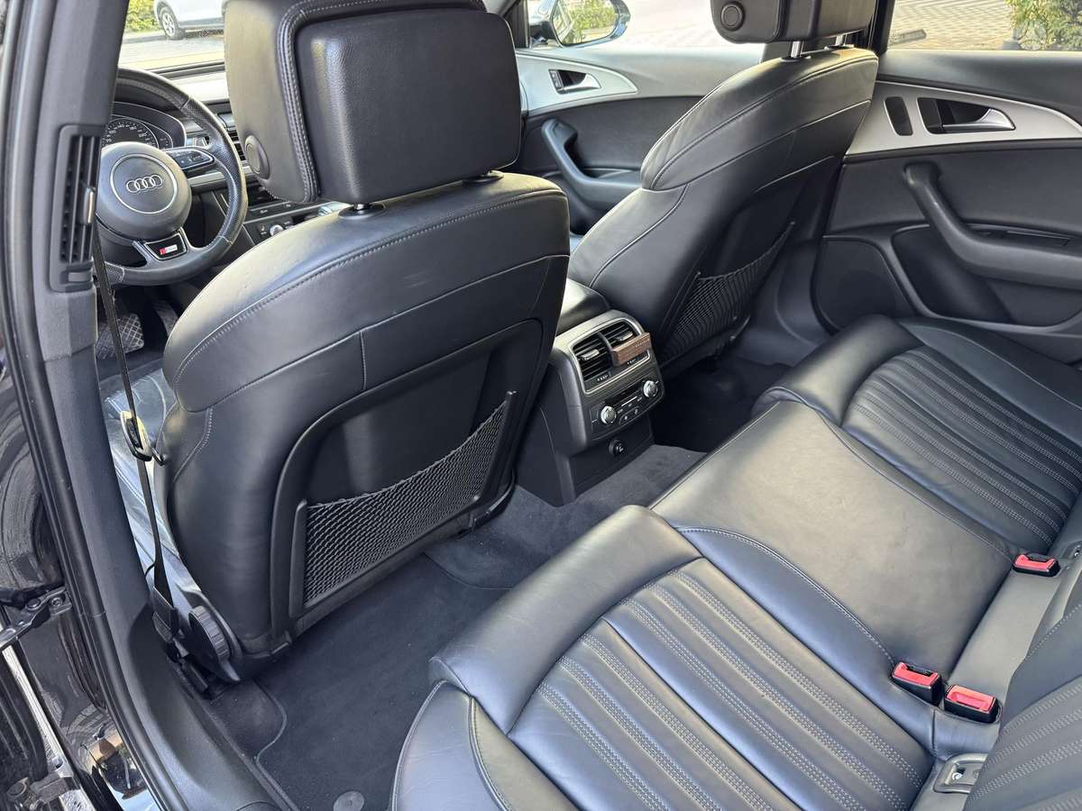 Audi A6, 3.0 l., Седан