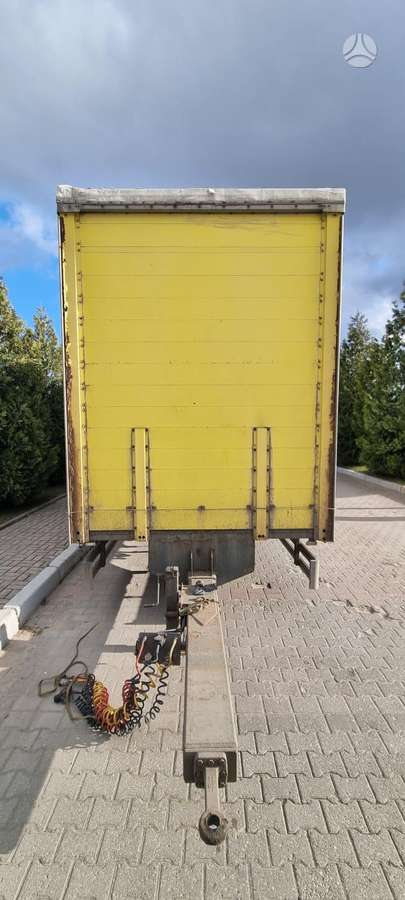 Scania R124, dropside with curtains