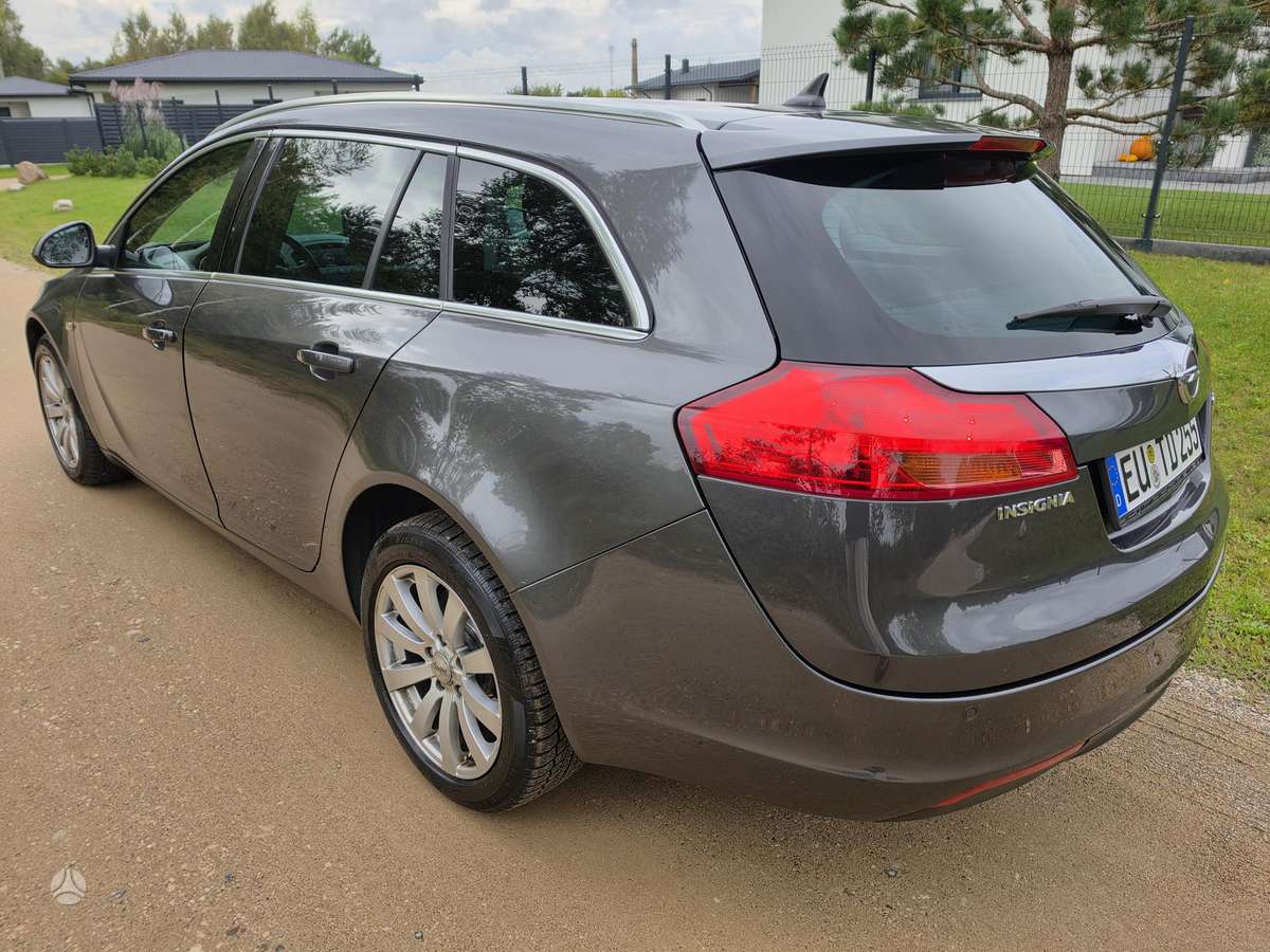 Opel Insignia, 2.0 l., wagon