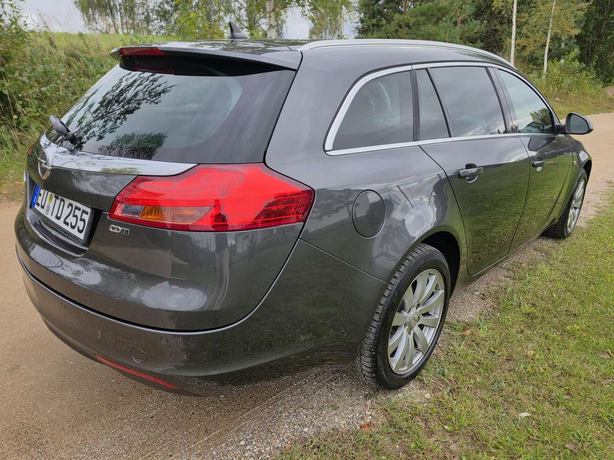 Opel Insignia, 2.0 l., wagon