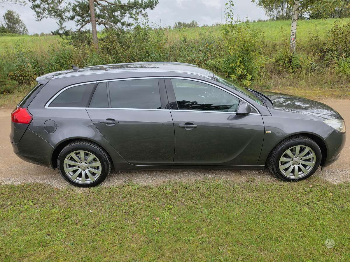 Opel Insignia, 2.0 l., wagon