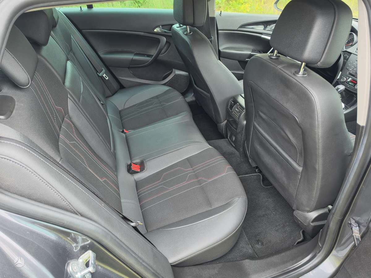 Opel Insignia, 2.0 l., wagon