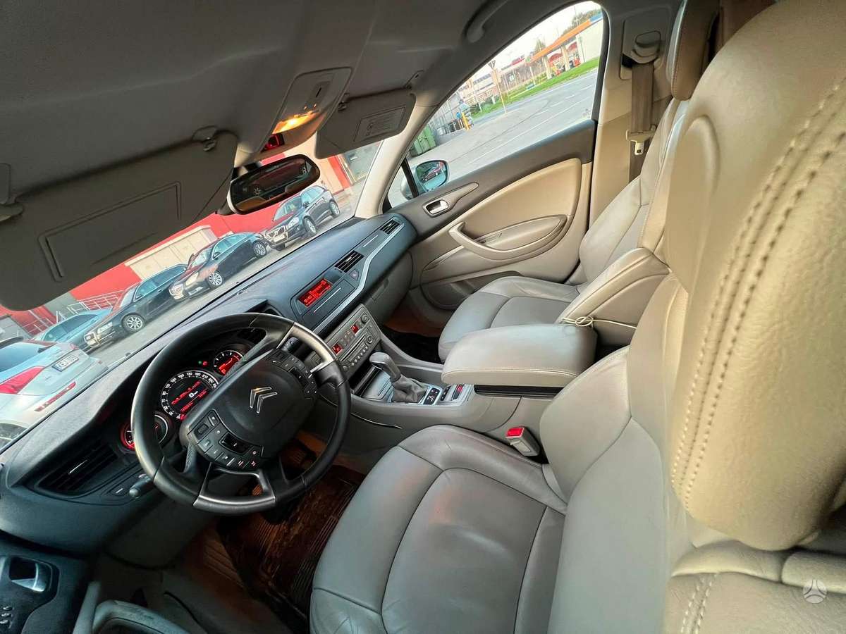 Citroen C5, 1.6 l., Седан