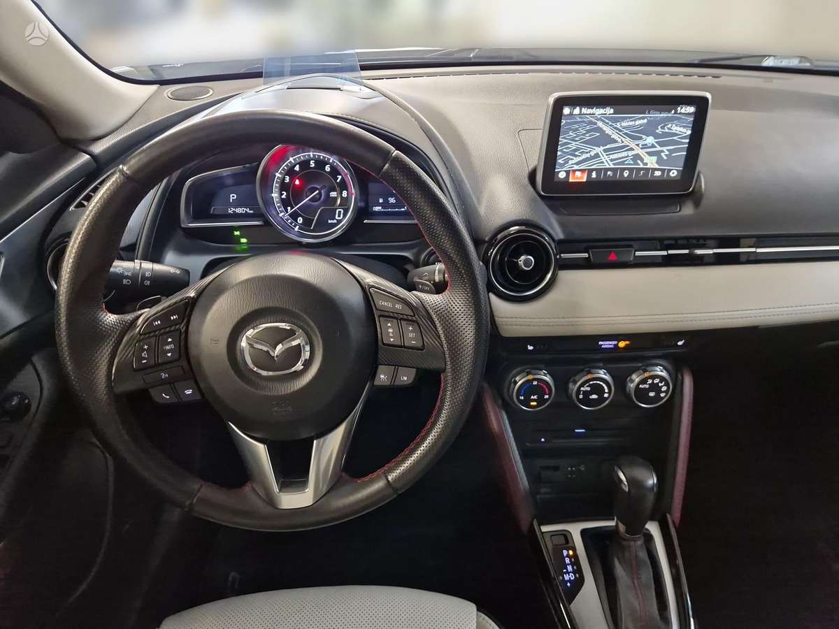 Mazda CX-3, 2.0 l., off-road / crossover