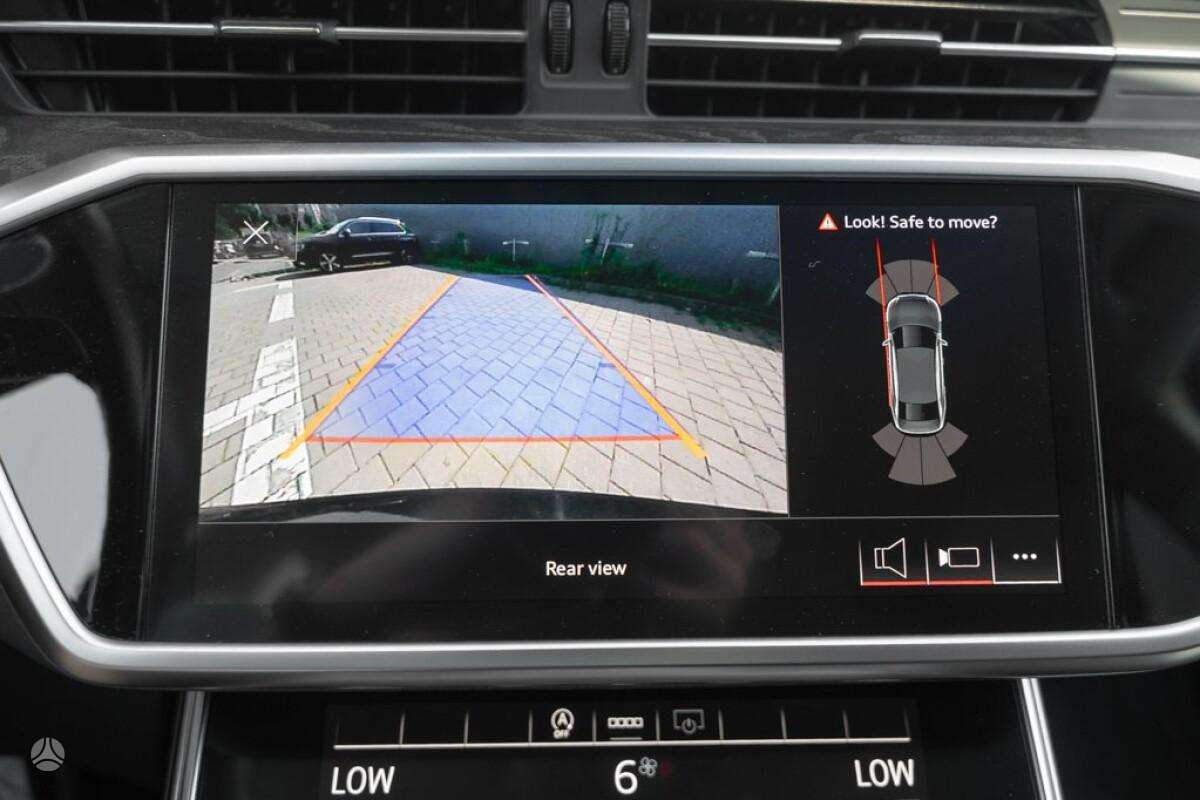 Audi A6, 2.0 l., Седан