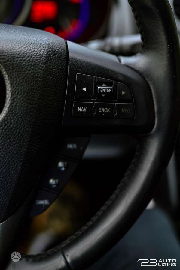 Mazda CX-7, 2.2 l., off-road / crossover