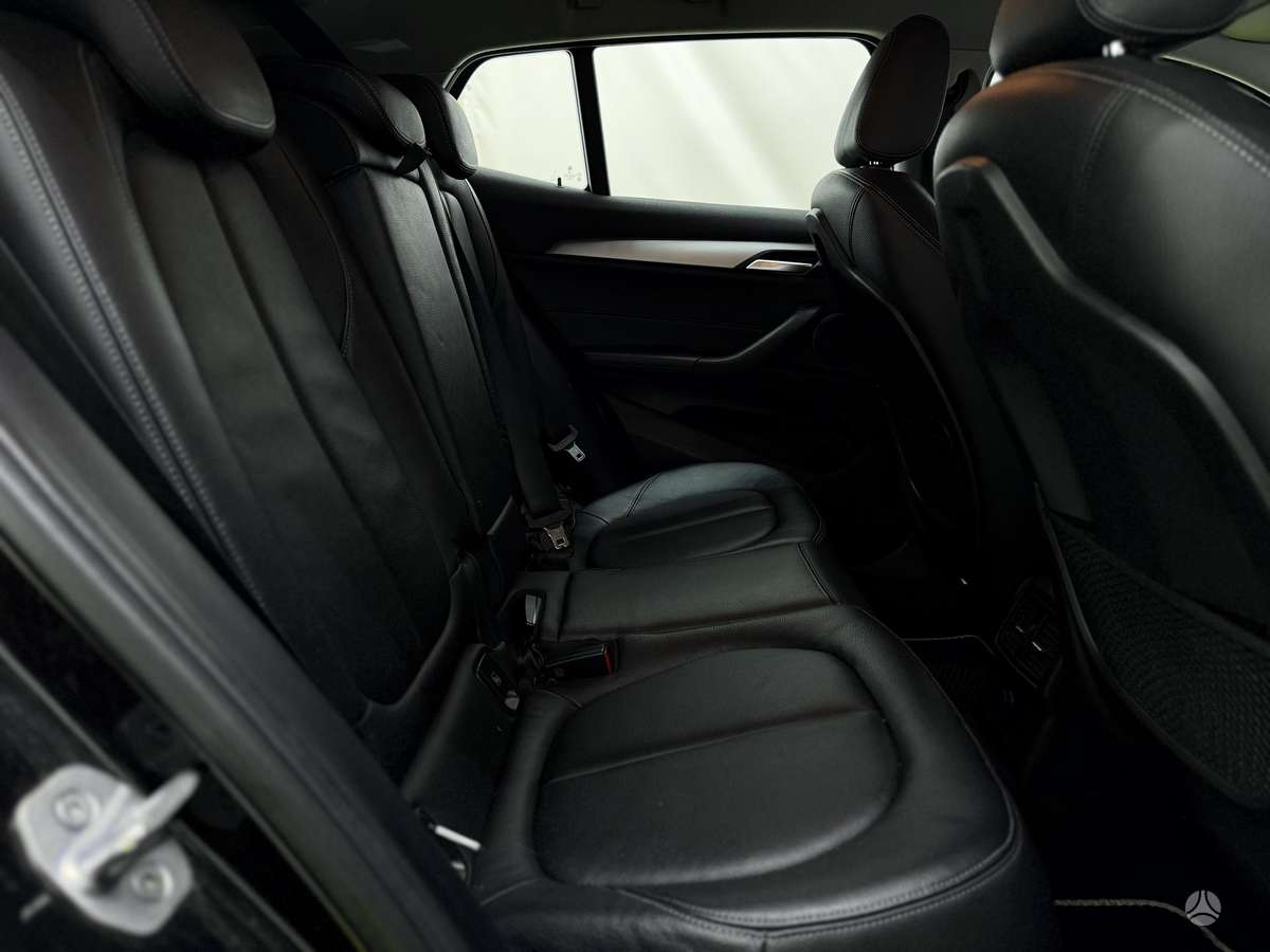 BMW X2, 2.0 l., off-road / crossover