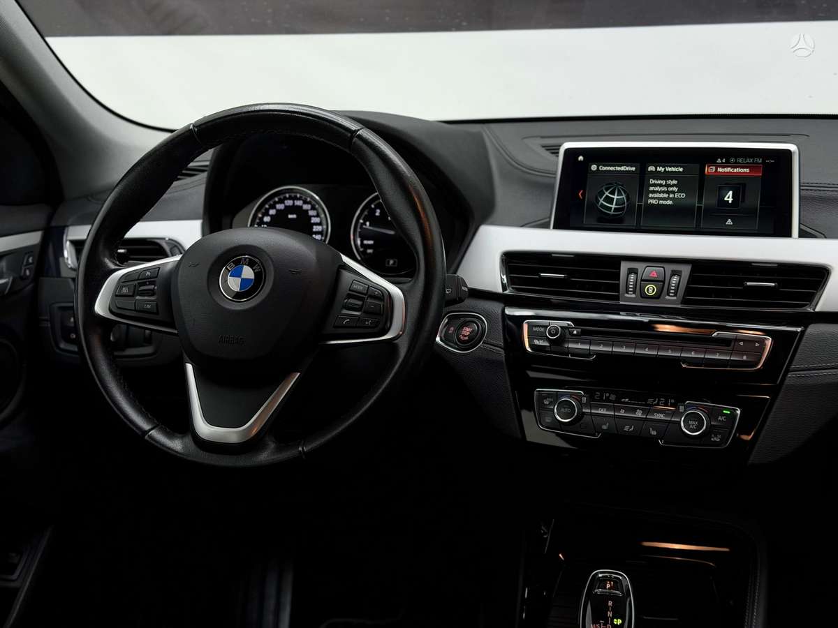 BMW X2, 2.0 l., off-road / crossover