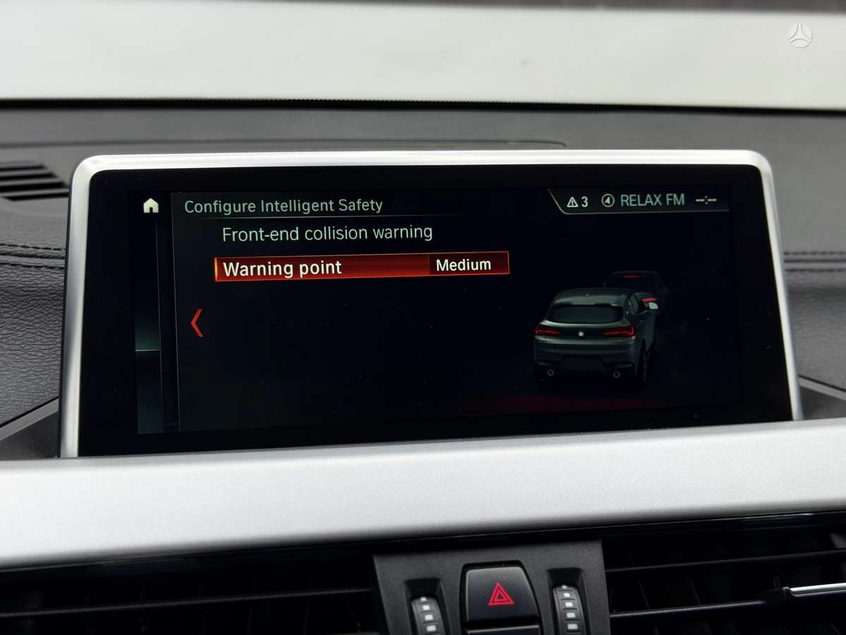 BMW X2, 2.0 l., off-road / crossover