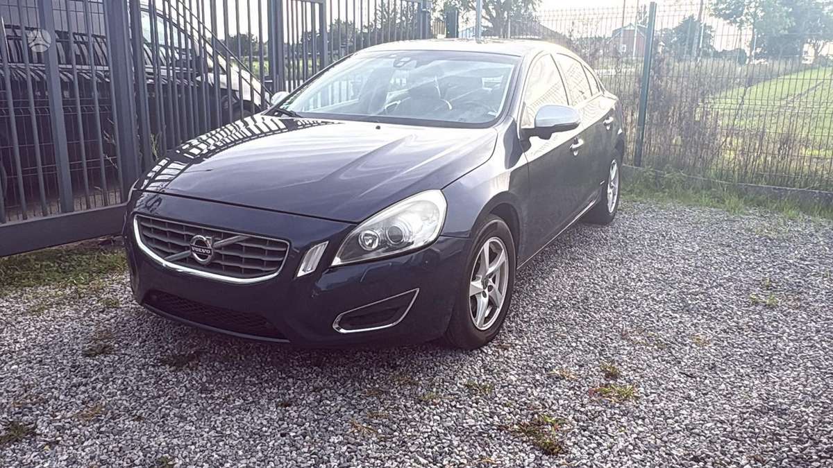 Volvo S60, 2.0 l., Седан