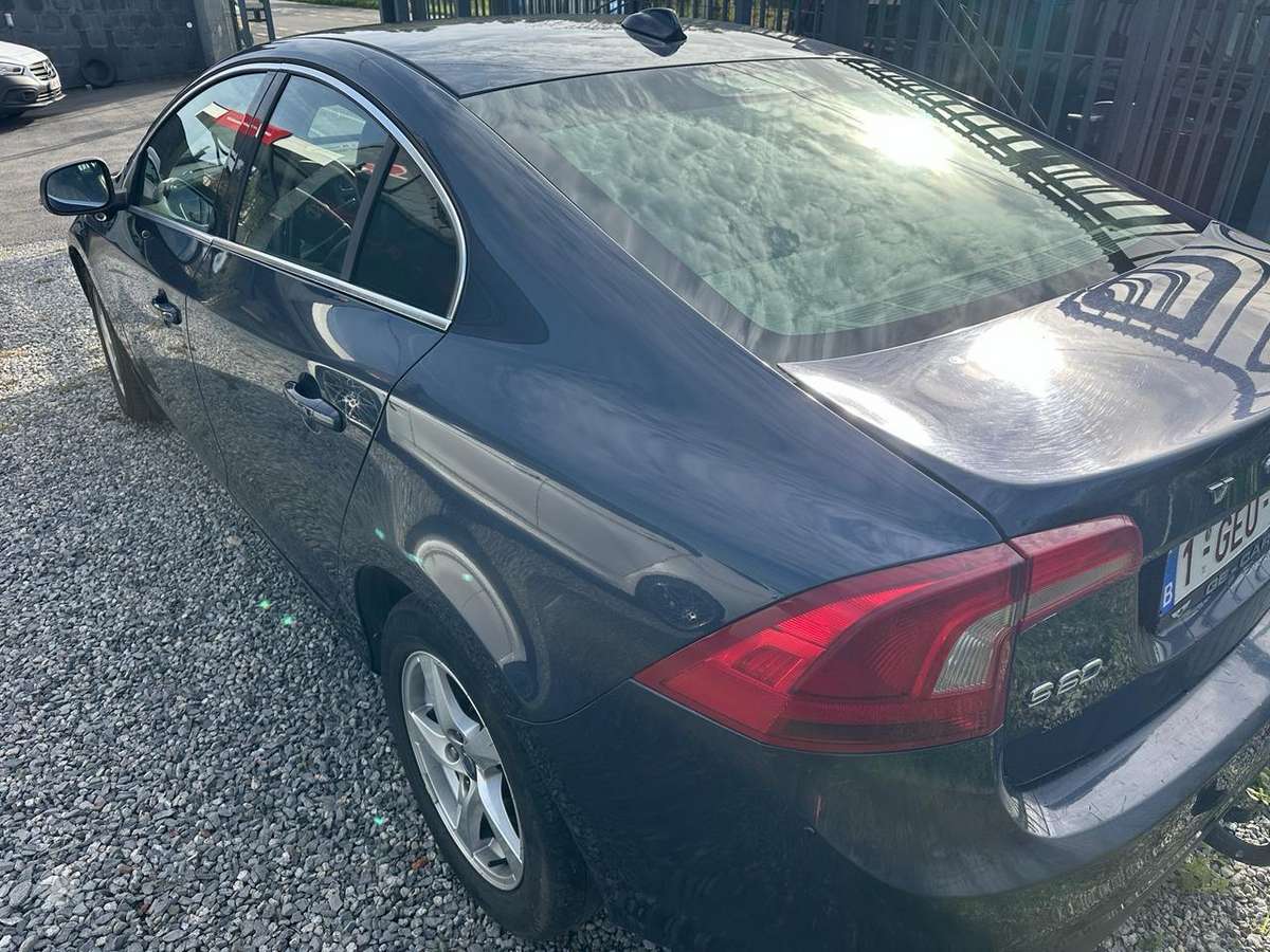Volvo S60, 2.0 l., Седан